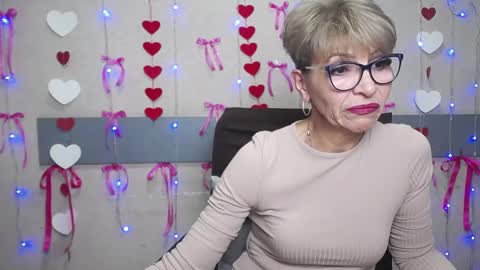 Snapshot of ellabonito chatting on 01-26-25, 06:28 EllaBonito online show from 01-26-25, 06:28
