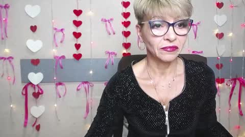 Snapshot of ellabonito chatting on 01-27-25, 06:30 EllaBonito online show from 01-27-25, 06:30