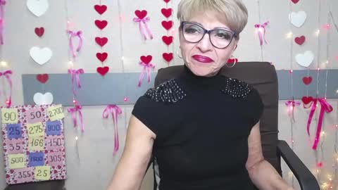 Snapshot of ellabonito chatting on 02-19-25, 12:44 EllaBonito online show from 02-19-25, 12:44