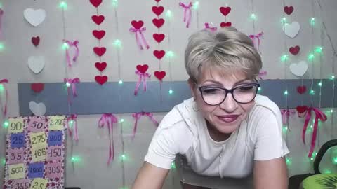 Snapshot of ellabonito chatting on 02-21-25, 09:45 EllaBonito online show from 02-21-25, 09:45