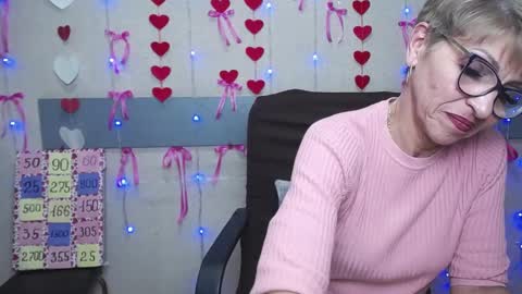 Snapshot of ellabonito chatting on 02-24-25, 04:15 EllaBonito online show from 02-24-25, 04:15