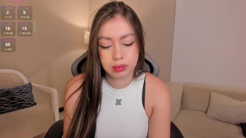 EllaClark online show from 09-23-25, 06:55