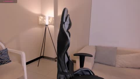 EllaClark online show from 09-24-25, 07:06