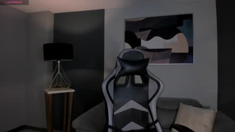 EllaClark online show from 09-28-25, 04:56