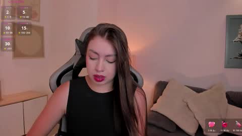 EllaClark online show from 11-01-25, 06:21