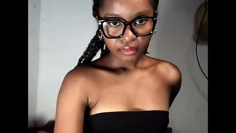 ellah245 online show from 03-02-26, 11:00