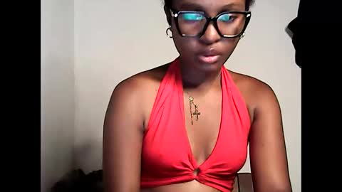 Snapshot of ellah245 chatting on 04-06-26, 10:00 ellah245 online show from 04-06-26, 10:00
