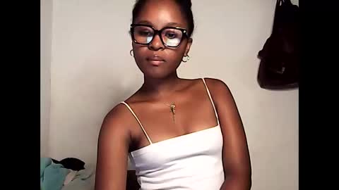 Snapshot of ellah245 chatting on 04-24-26, 11:18 ellah245 online show from 04-24-26, 11:18