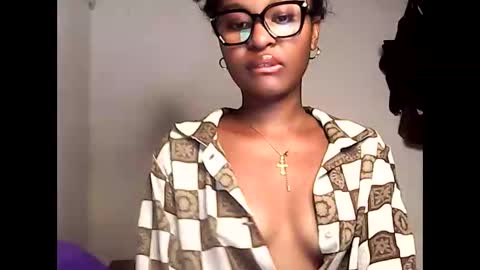 Snapshot of ellah245 chatting on 05-02-26, 11:32 ellah245 online show from 05-02-26, 11:32