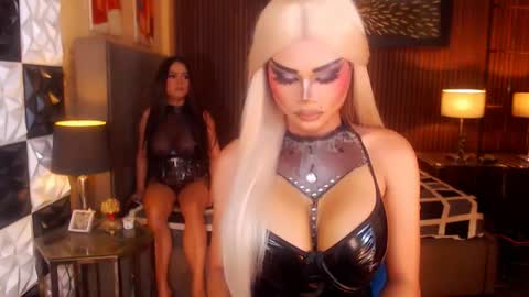 ellahemperialts online show from 05-01-26, 07:35