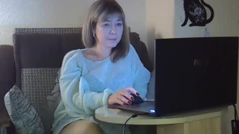 Snapshot of ellajohnsonx chatting on 03-14-26, 02:33 ellajohnsonx online show from 03-14-26, 02:33