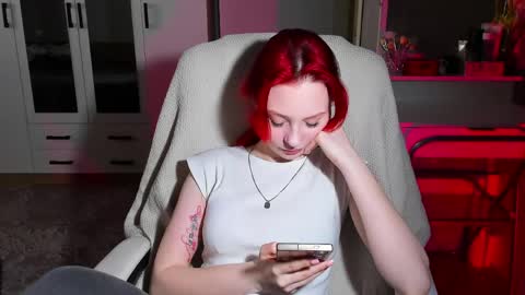 ellales online show from 05-10-26, 02:44