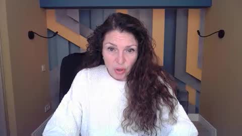 EllaLongs online show from 02-06-26, 12:30