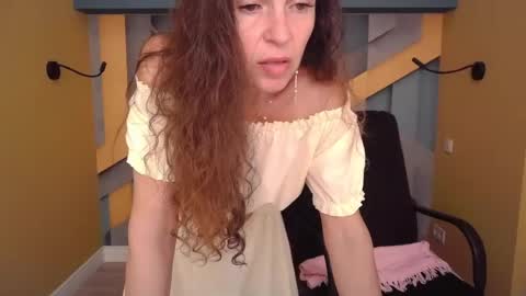EllaLongs online show from 06-19-26, 11:47
