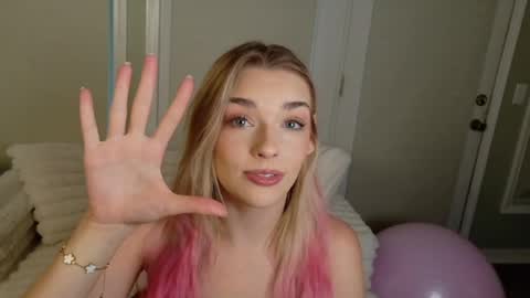ellalowe online show from 05-15-26, 10:28