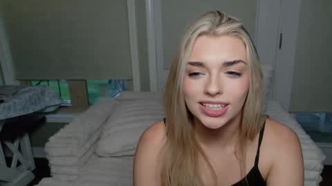 ellalowe online show from 05-20-26, 11:55