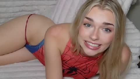 ellalowe online show from 05-21-26, 11:12