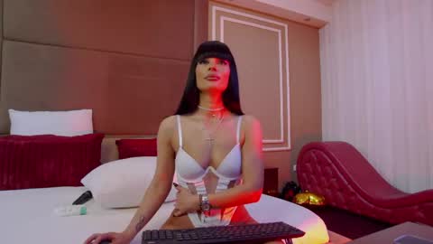 ellalux online show from 05-27-26, 04:31
