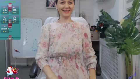 Snapshot of ellamilf chatting on 12-25-24, 05:26 online show from 12-25-24, 05:26