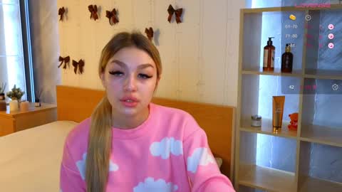 Snapshot of ellamilla chatting on 12-25-24, 05:26 ellamilla online show from 12-25-24, 05:26