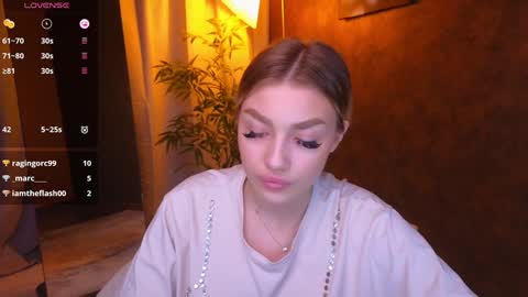 Snapshot of ellamilla chatting on 01-09-25, 11:47 ellamilla online show from 01-09-25, 11:47