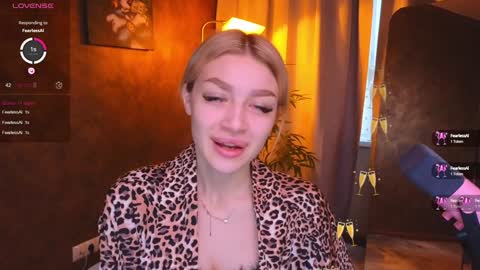 Snapshot of ellamilla chatting on 01-14-25, 06:24 ellamilla online show from 01-14-25, 06:24