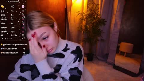 Snapshot of ellamilla chatting on 01-21-25, 06:00 ellamilla online show from 01-21-25, 06:00