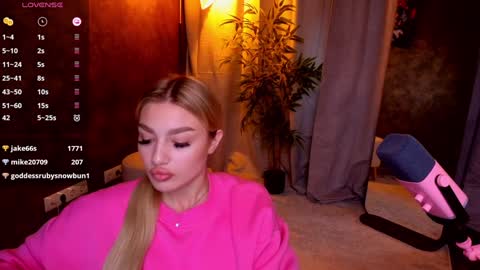 Snapshot of ellamilla chatting on 01-23-25, 08:57 ellamilla online show from 01-23-25, 08:57