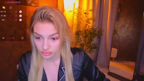 Snapshot of ellamilla chatting on 01-27-25, 08:51 ellamilla online show from 01-27-25, 08:51
