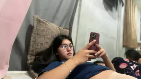 ELLA online show from 06-25-26, 03:06