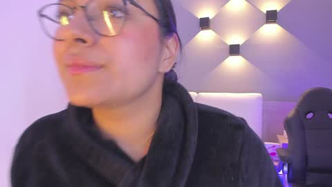 Ella online show from 12-14-24, 10:56