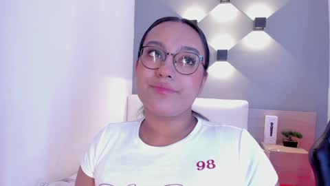 Ella online show from 12-28-24, 04:30