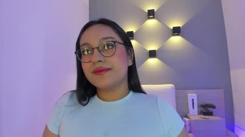 Ella online show from 12-30-24, 05:04