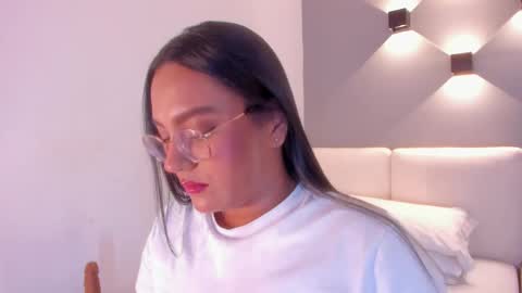 Ella online show from 09-23-25, 07:55