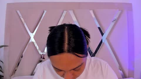 Ella online show from 03-25-26, 10:43