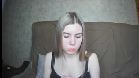 EllaNuar online show from 03-12-25, 05:46