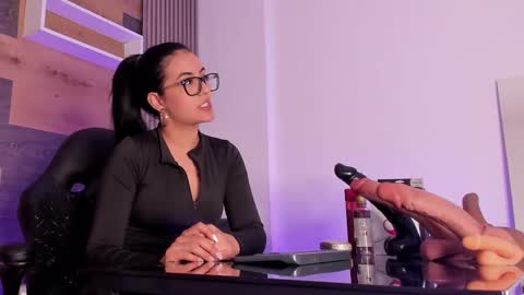  ella  online show from 09-22-25, 11:45