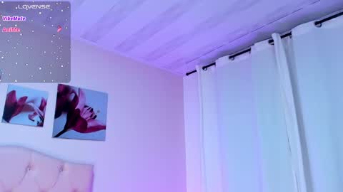 Snapshot of ellarosee_ chatting on 12-05-24, 11:18 ellarosee_ online show from 12-05-24, 11:18