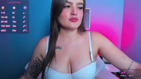 Snapshot of ellarosee_ chatting on 02-08-25, 03:21 ellarosee_ online show from 02-08-25, 03:21