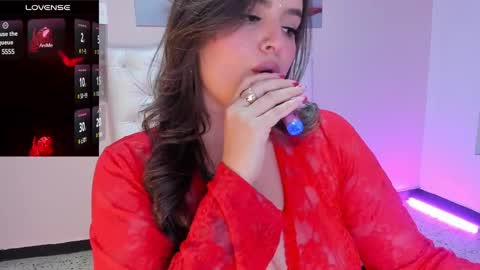 Snapshot of ellarosee_ chatting on 03-06-25, 07:32 ellarosee_ online show from 03-06-25, 07:32