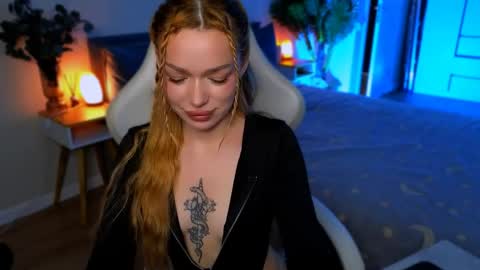 Snapshot of ellatwox chatting on 05-24-26, 06:29 Ella online show from 05-24-26, 06:29