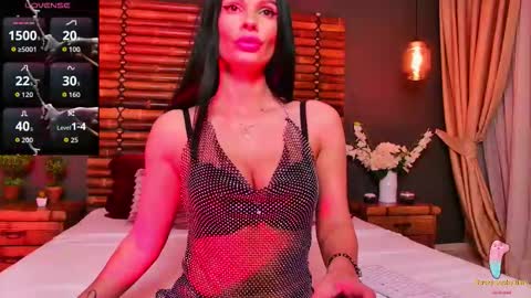 Ella online show from 10-15-25, 08:47