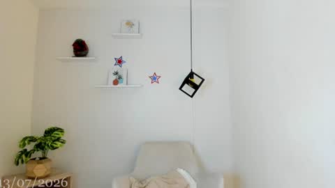 Snapshot of elle_argent chatting on 07-14-26, 02:05 Eliana online show from 07-14-26, 02:05