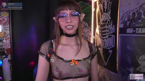 follow me on instagram .    online show from 09-22-25, 05:37