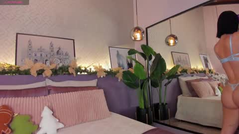 Elle Diane online show from 12-19-24, 11:57