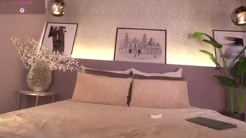 Snapshot of ellediane chatting on 02-09-26, 10:14 Elle Diane online show from 02-09-26, 10:14