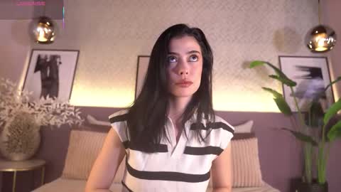 Snapshot of ellediane chatting on 02-11-26, 10:15 Elle Diane online show from 02-11-26, 10:15