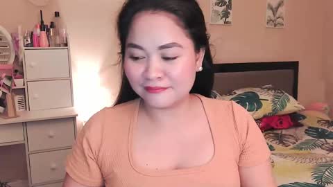 Snapshot of elleelle123 chatting on 12-06-24, 02:46 Ann online show from 12-06-24, 02:46