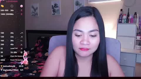 Snapshot of elleelle123 chatting on 12-21-24, 04:09 Ann online show from 12-21-24, 04:09