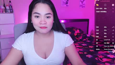 Snapshot of elleelle123 chatting on 12-26-24, 12:49 Ann online show from 12-26-24, 12:49